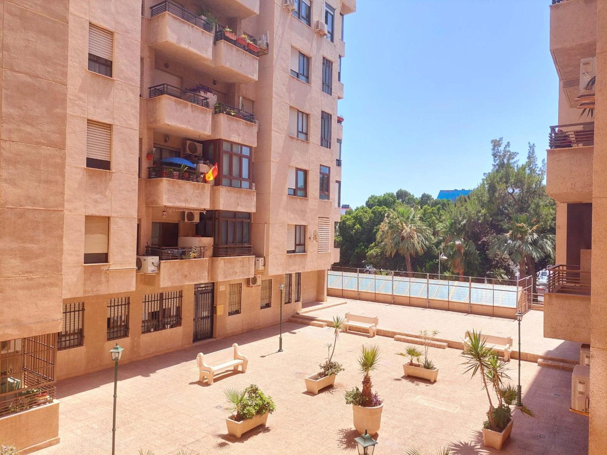 Piso Museo Del Realismo - Catedral - Alcazaba Con Parking Gratis - Super Wifi Apartment Almeria Bagian luar foto