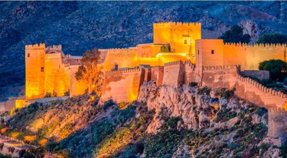 Piso Museo Del Realismo - Catedral - Alcazaba Con Parking Gratis - Super Wifi Apartment Almeria Bagian luar foto